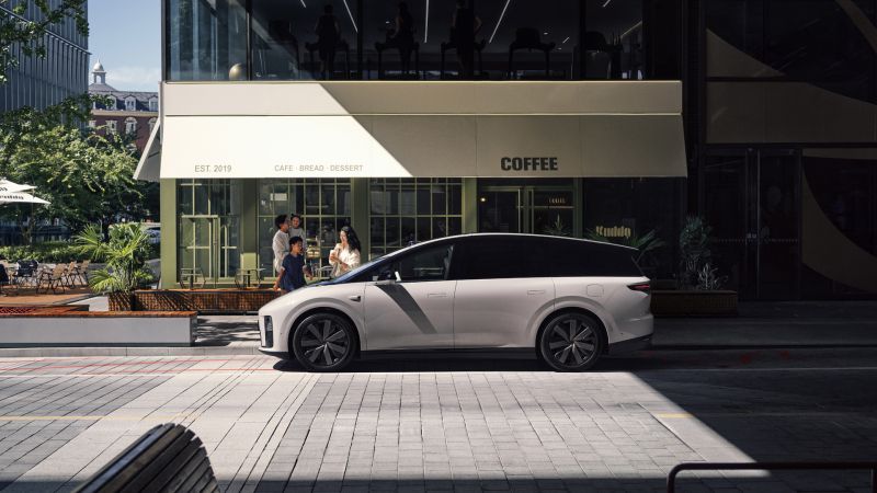 365钱包汽车首款纯电SUV365钱包i8正式发布